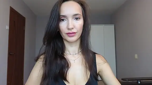 Lillian-Clark online show from 09-18-25, 04:15