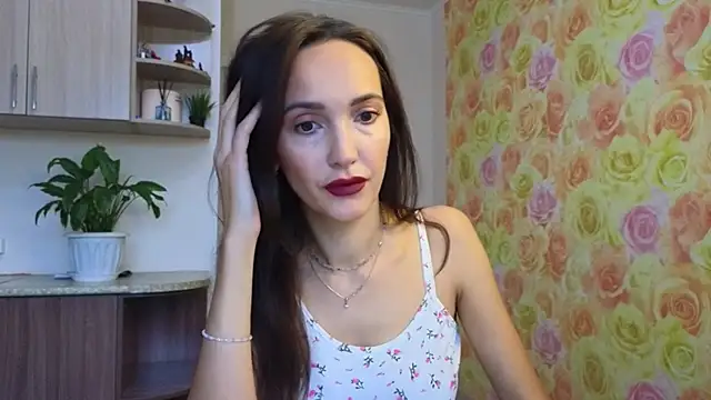 Lillian-Clark online show from 10-16-25, 04:54