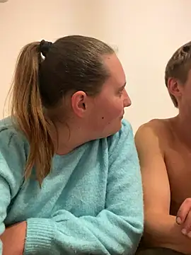 Snapshot of CurvySabrina chatting on 10-09-25, 10:43 CurvySabrina online show from 10-09-25, 10:43