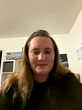 Snapshot of CurvySabrina chatting on 09-16-25, 09:05 CurvySabrina online show from 09-16-25, 09:05