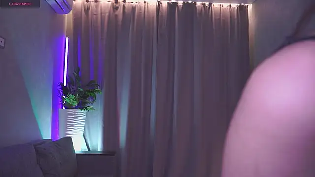 Jupiter Boobs online show from 11-15-25, 01:37