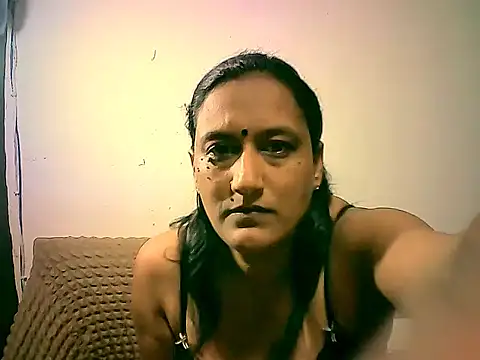 Indiansexyboobs18 online show from 11-23-25, 02:16