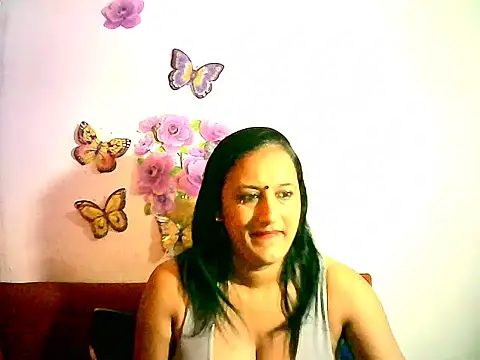 Indiansexyboobs18 online show from 11-10-25, 08:19