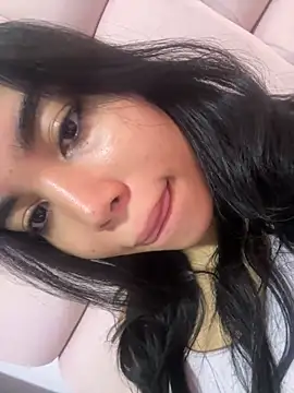 karolaalcendra online show from 02-05-26, 09:54