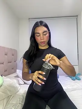 karolaalcendra online show from 03-01-26, 12:32