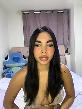 karolaalcendra online show from 11-03-25, 03:45