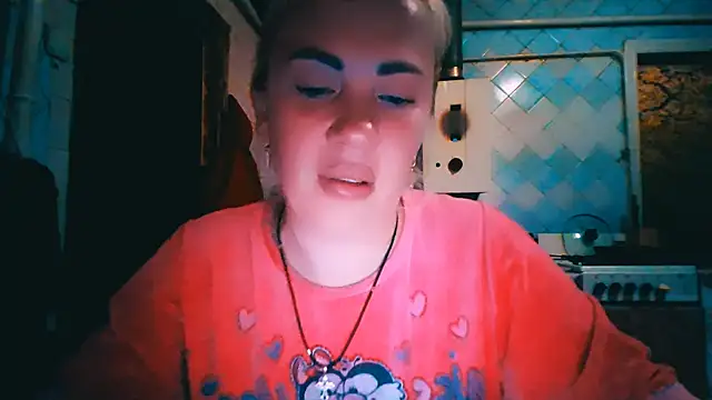EmmaCat  online show from 06-18-26, 05:29