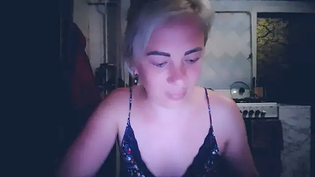 Snapshot of EmmaCat_ chatting on 05-20-26, 06:05 EmmaCat online show from 05-20-26, 06:05