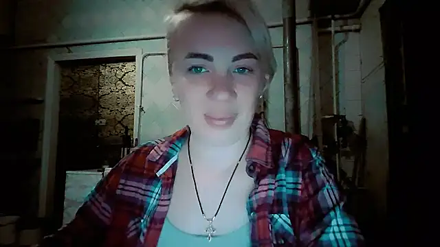 EmmaCat  online show from 02-16-26, 06:12