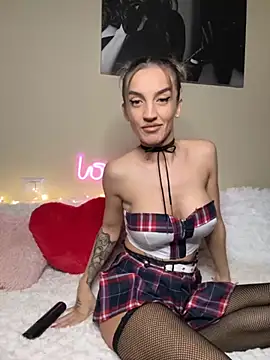 adelabby9 online show from 09-22-25, 06:36