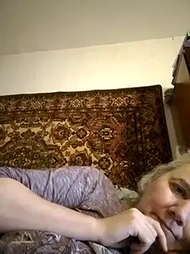 Snapshot of goodstyle chatting on 10-15-25, 03:42 goodstyle online show from 10-15-25, 03:42