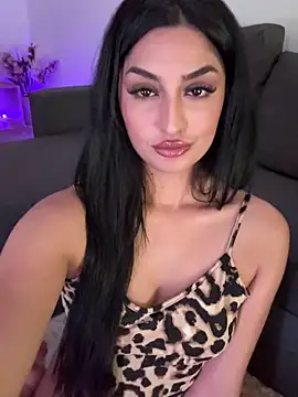 Snapshot of Mia_spicyy chatting on 05-22-26, 08:56 Mia spicyy online show from 05-22-26, 08:56