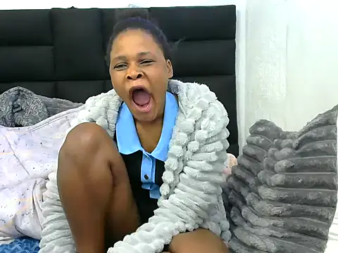 BlondieBitch online show from 04-09-26, 02:24