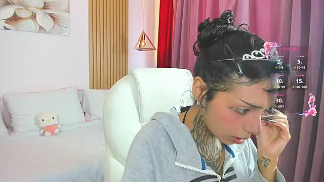 KoraRousee online show from 07-19-26, 03:42