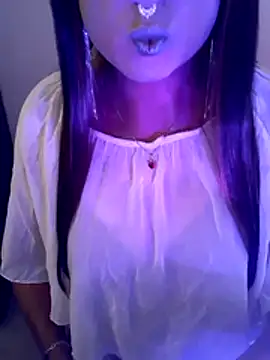 Cutie-Whiskey1 online show from 03-11-26, 09:03