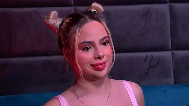 YssabelFox online show from 12-04-25, 02:16