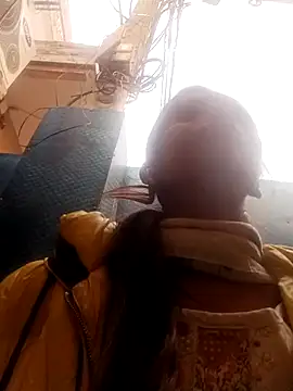 Saloni-Gupta online show from 12-17-25, 10:09