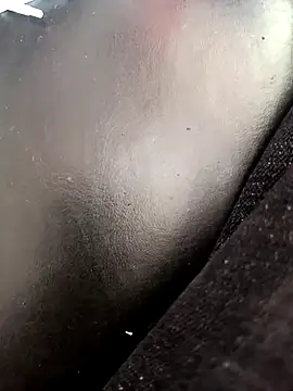 Snapshot of Saloni-Gupta chatting on 03-27-26, 08:11 Saloni-Gupta online show from 03-27-26, 08:11