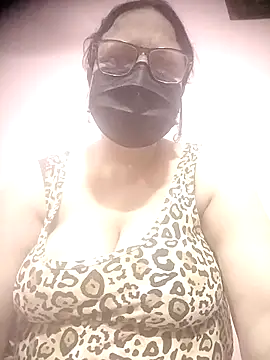 thehotlady online show from 03-31-26, 09:55