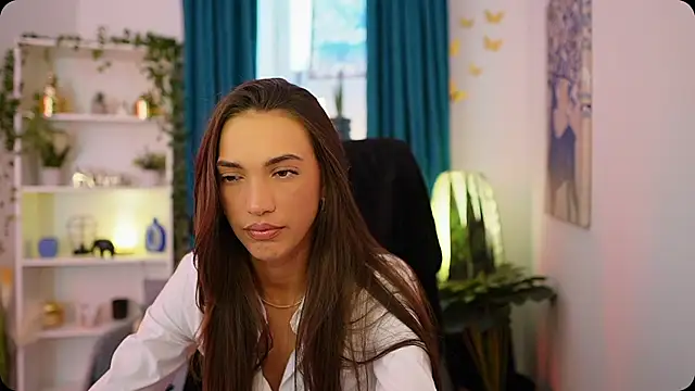 Alexis Love  online show from 10-05-25, 01:13