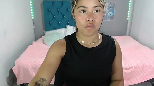 mia sexgirl online show from 06-03-26, 02:33