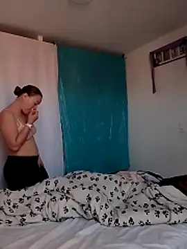 LaraCaliente online show from 02-27-26, 12:05