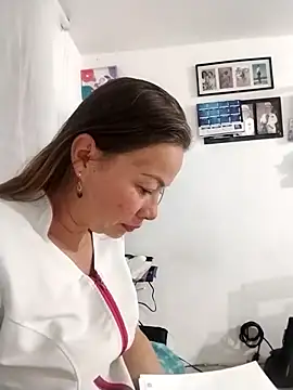 LaraCaliente online show from 10-16-25, 09:06