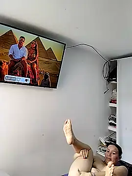 LaraCaliente online show from 04-13-26, 01:59