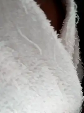 LaraCaliente online show from 11-18-25, 01:03