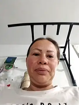 LaraCaliente online show from 09-26-25, 08:43