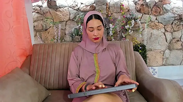 ShanaJamil online show from 07-24-26, 12:23