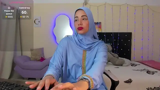 ShanaJamil online show from 04-30-26, 11:50