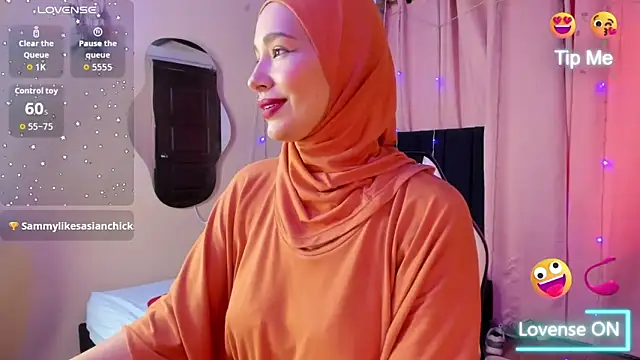 ShanaJamil online show from 10-17-25, 04:31