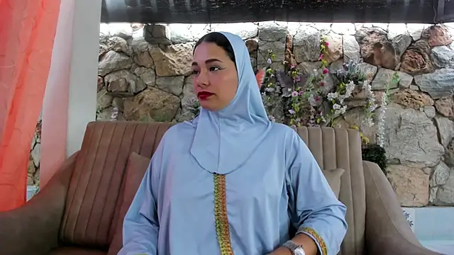 ShanaJamil online show from 06-17-26, 12:15