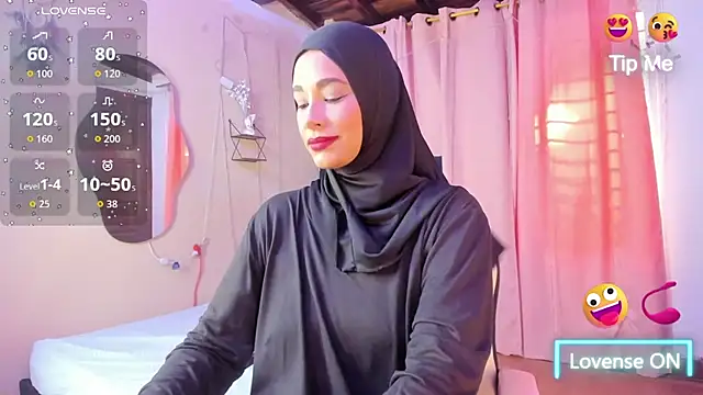 ShanaJamil online show from 10-31-25, 12:24