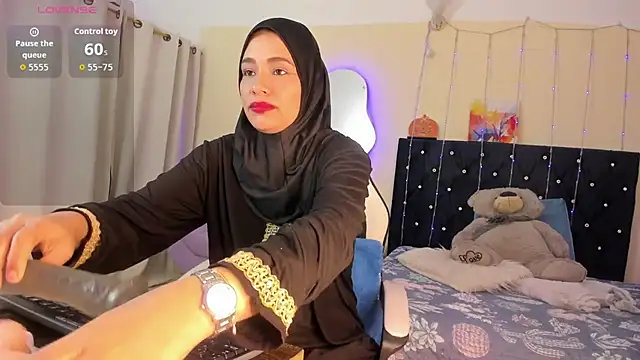 ShanaJamil online show from 04-22-26, 12:12