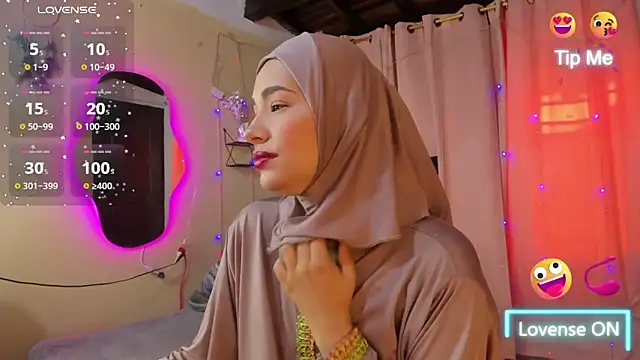 ShanaJamil online show from 09-25-25, 12:11