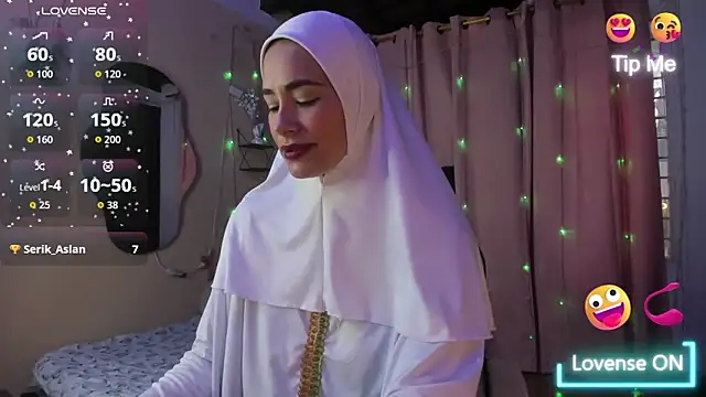 ShanaJamil online show from 11-04-25, 12:09