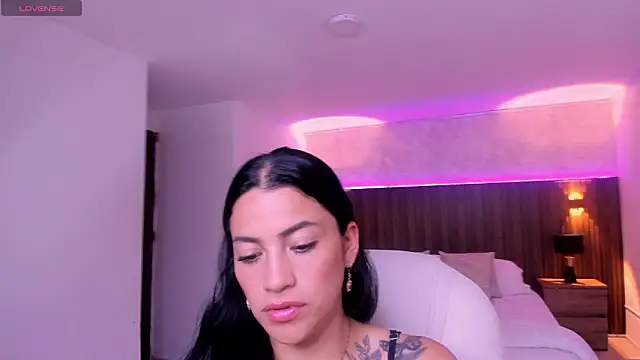 Megann Williamss online show from 03-10-26, 07:29