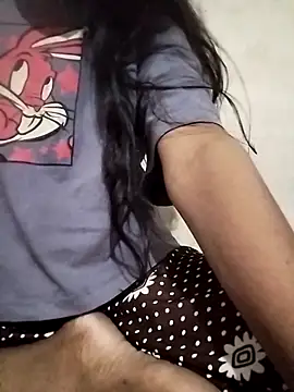 Snapshot of Rapunzal chatting on 05-31-26, 06:20 Rapunzal online show from 05-31-26, 06:20