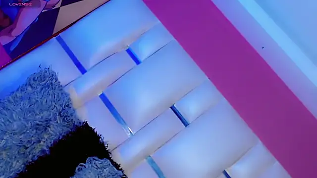 JessiscaWalker online show from 12-19-25, 07:49