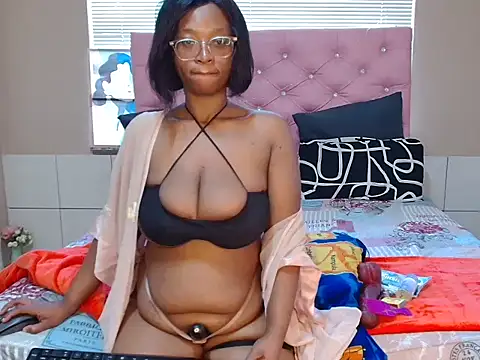 Snapshot of YummyChocTits chatting on 09-20-25, 10:31 YummyChocTits online show from 09-20-25, 10:31