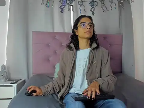 EthanBlackwoodd online show from 11-19-25, 07:36