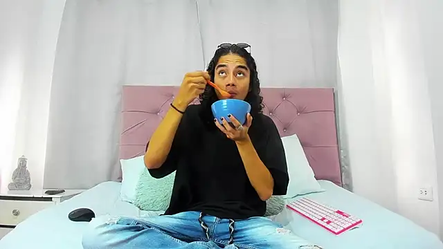 Snapshot of EthanBlackwoodd chatting on 02-24-26, 07:26 EthanBlackwoodd online show from 02-24-26, 07:26