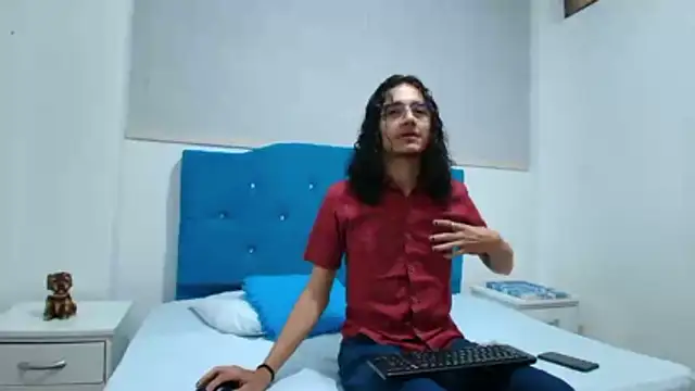 EthanBlackwoodd online show from 01-06-26, 02:54