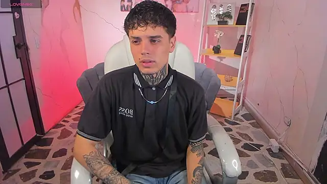 Declan-Fox online show from 11-13-25, 04:16