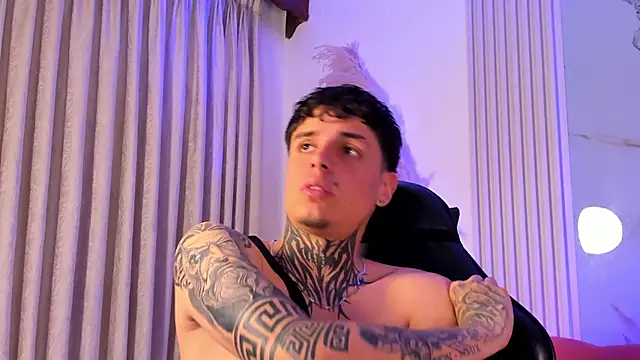 Declan-Fox online show from 11-21-25, 05:50