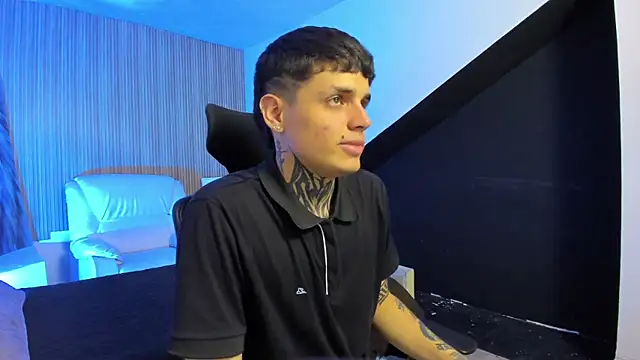 Declan-Fox online show from 09-30-25, 03:56