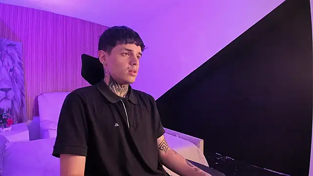 Declan-Fox online show from 10-13-25, 12:51