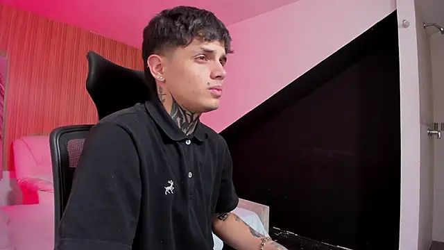 Declan-Fox online show from 09-16-25, 03:40